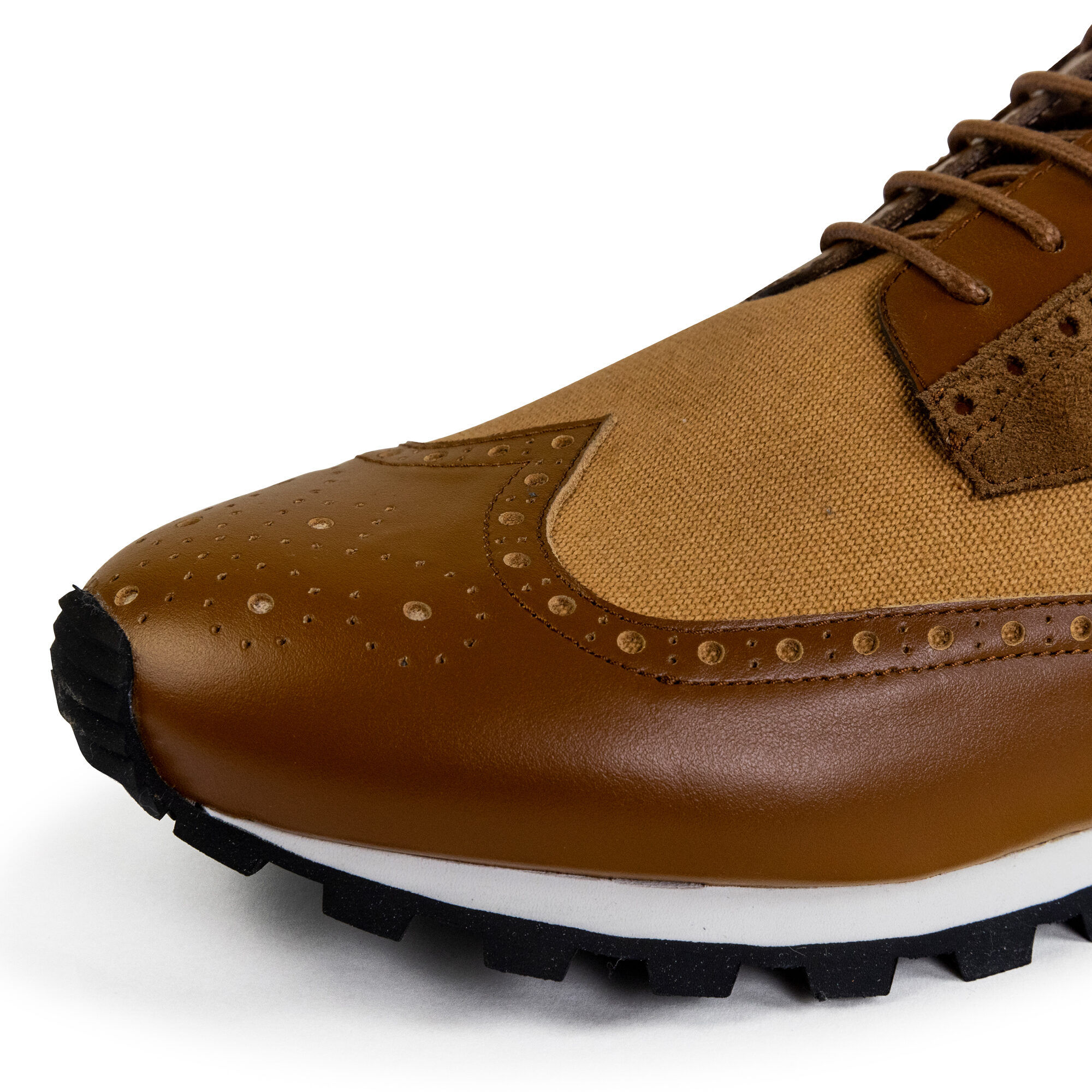 Colombo_Brown_Detail_2000px